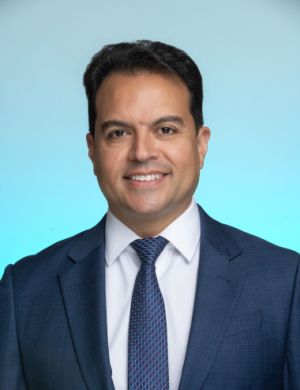 A photo of Dr. Eshra, of Park Family & Cosmetic Dentistry